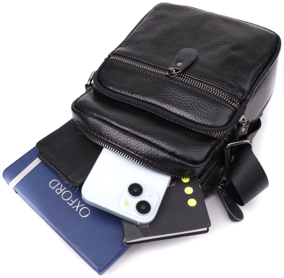 Повседневная классическая мужская сумка через плечо из фактурной кожи Vintage 98164 черного цвета modnotak фото №8