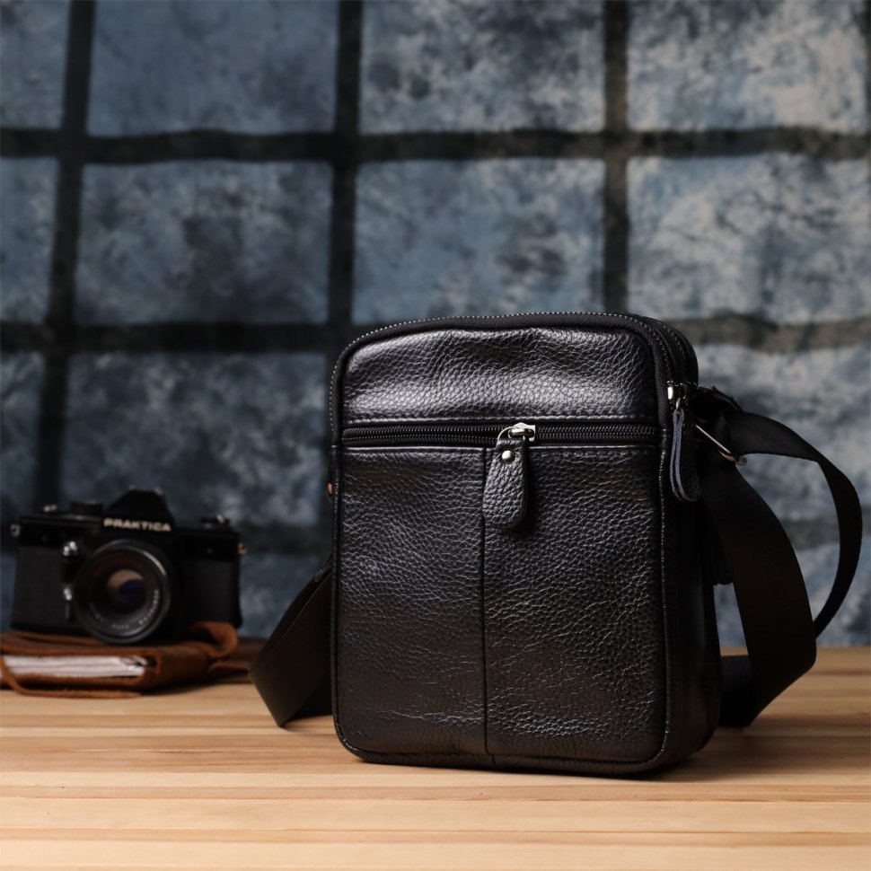 Повседневная классическая мужская сумка через плечо из фактурной кожи Vintage 98164 черного цвета modnotak фото №10