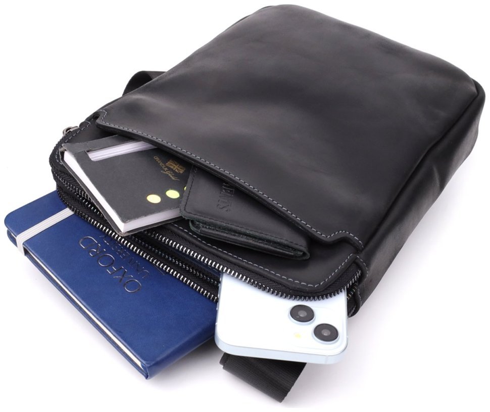 Мужская сумка планшет из винтажной кожи через плечо Shvigel черного цвета 108364 modnotak фото №8