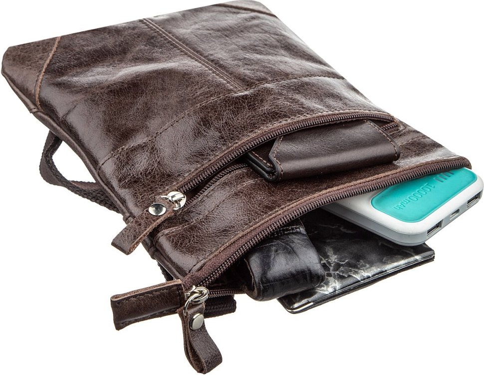 Невелика чоловіча сумка-планшет із натуральної шкіри коричневого кольору SHVIGEL (11136)