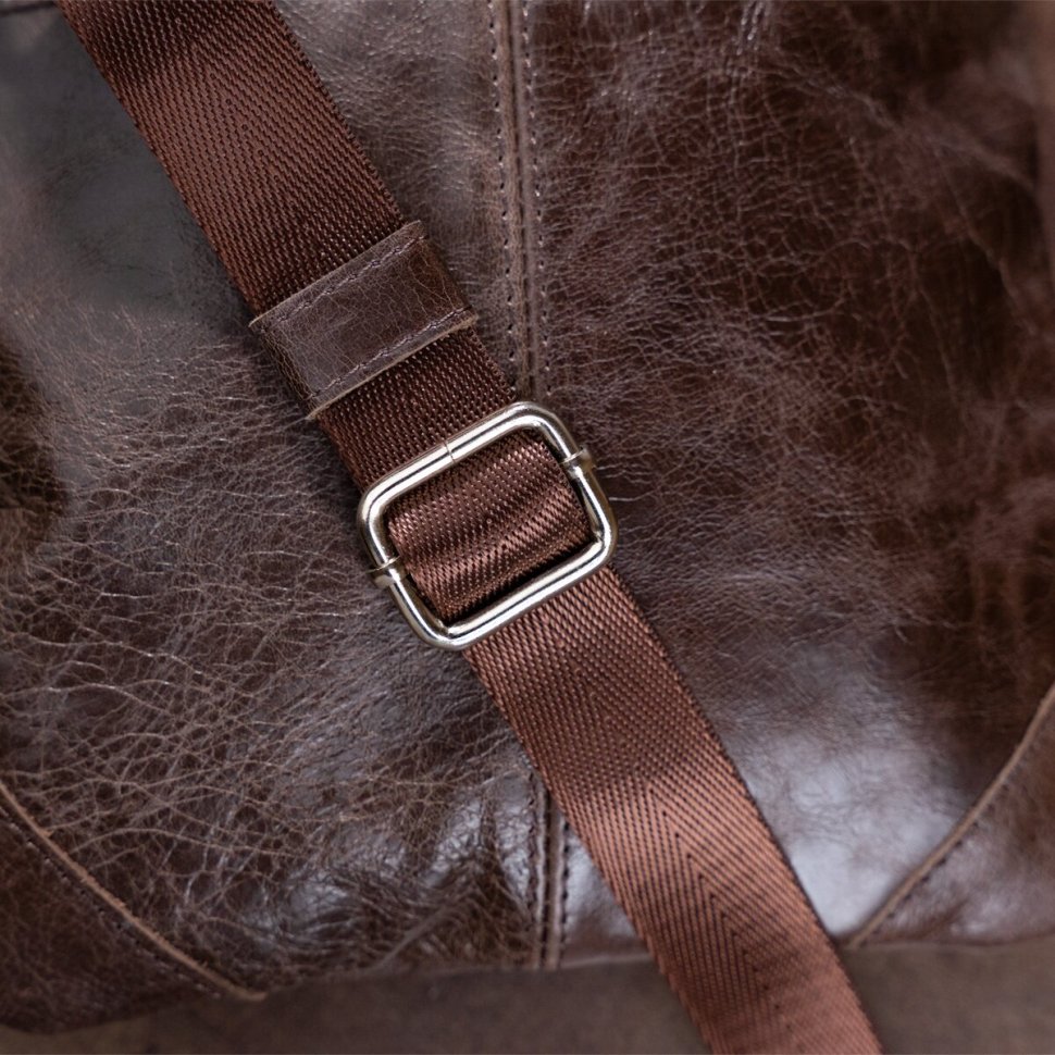 Невелика чоловіча сумка-планшет із натуральної шкіри коричневого кольору SHVIGEL (11136)