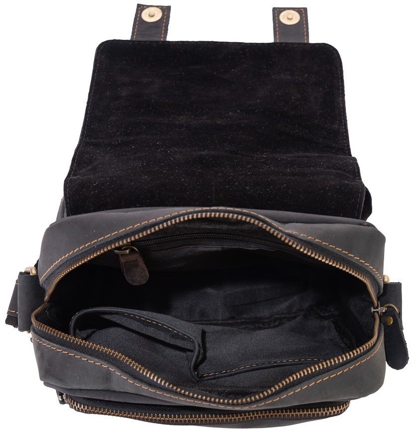 Вертикальная мужская сумка-мессенджер из натуральной кожи черного цвета Tiding Bag (15753)