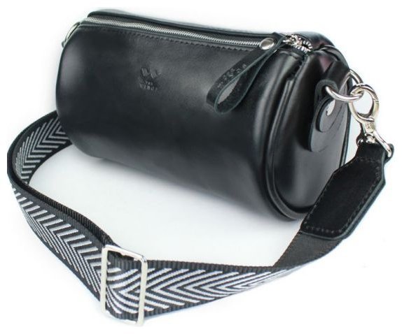 Чорна жіноча сумка-кроссбоді на плече із гладкої шкіри BlankNote Cylinder 78965