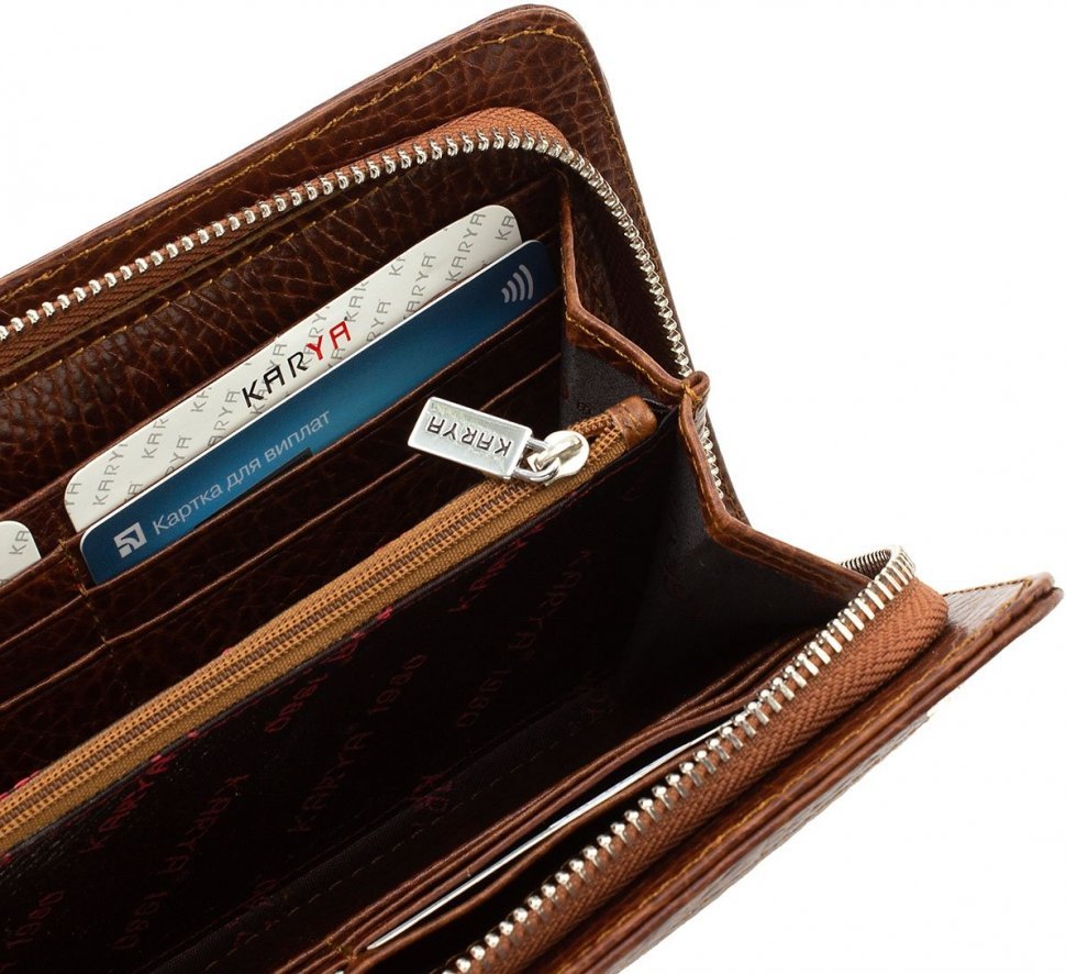 Шкіряний гаманець-клатч із високоякісної шкіри коричневого кольору KARYA (19902)