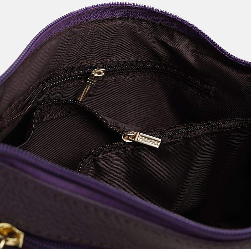 Фіолетова сумка жіноча на плече з натуральної шкіри з фактурою під рептилію Keizer (21270)