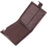 Практичний чоловічий шкіряний гаманець коричневого кольору з тисненням під крокодила KARYA (2421368) - 4