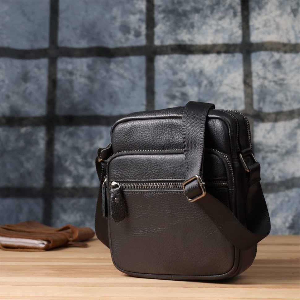 Чоловіча сумка через плече із натуральної шкіри чорного кольору Vintage 98166 фото №8 Чоловіча сумка через плече із натуральної шкіри чорного кольору Vintage 98166 modnotak фото №8