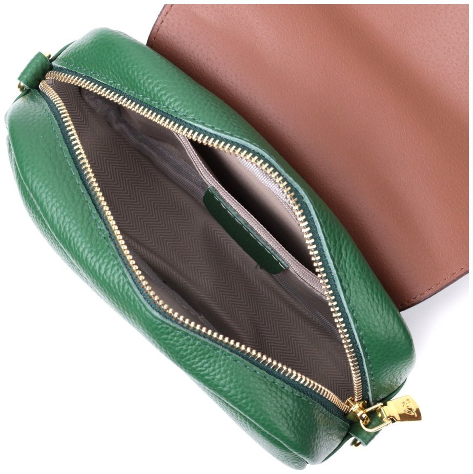 Компактна шкіряна жіноча сумка зеленого кольору з клапаном на магніті Vintage 2422430