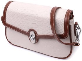 Летняя кожаная женская сумка с фактурным клапаном Vintage 22623 Белая