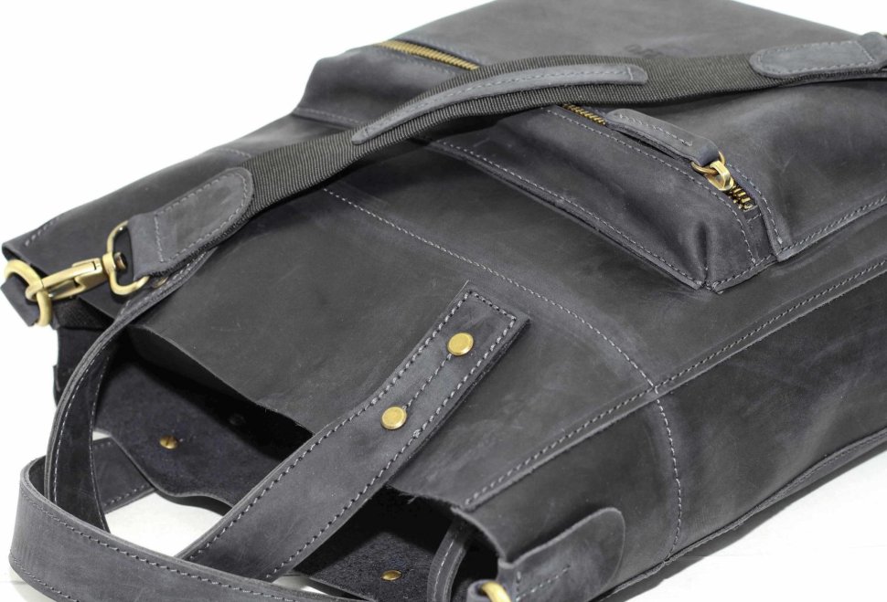 Стильная сумка из винтажной кожи с ручками и плечевым ремнем VATTO (12108)