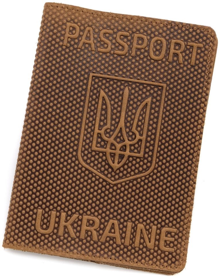 Обложка кожаная на паспорт с тиснением эффектом точек Passport Ukraine 97767 цвет песочный modnotak фото №1