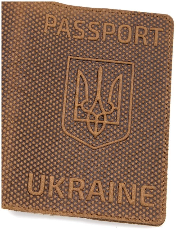 Обложка кожаная на паспорт с тиснением эффектом точек Passport Ukraine 97767 цвет песочный modnotak фото №5