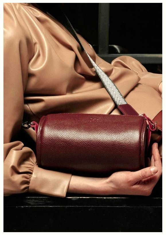 Шкіряна жіноча сумка-кроссбоді на плече бордового кольору BlankNote Cylinder 78967