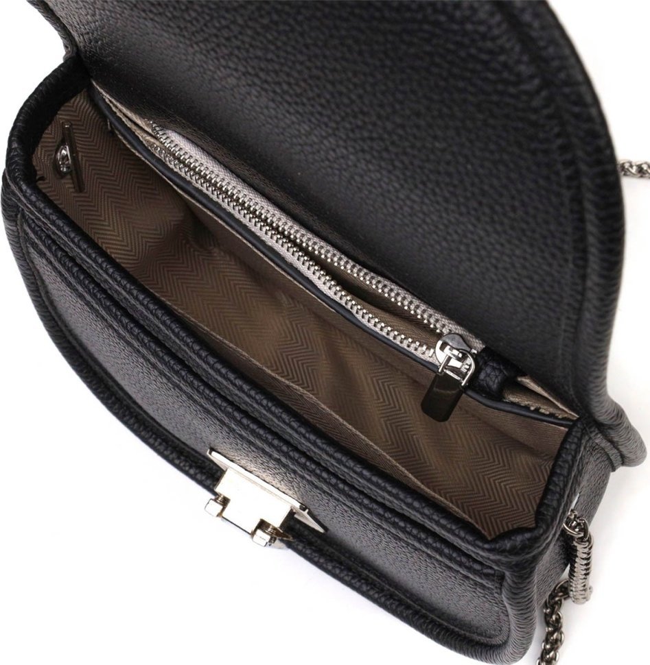 Стильная женская сумка из натуральной кожи черного цвета на цепочке Vintage (2422118)