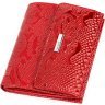 Красный женский кошелек из натуральной кожи с фактурой под змею KARYA (2417145) - 1
