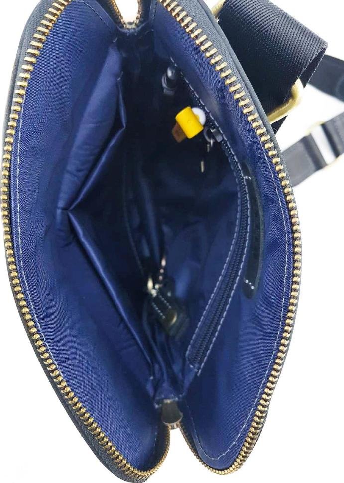 Вертикальная сумка планшет синего цвета из кожи Флотар VATTO (11710)