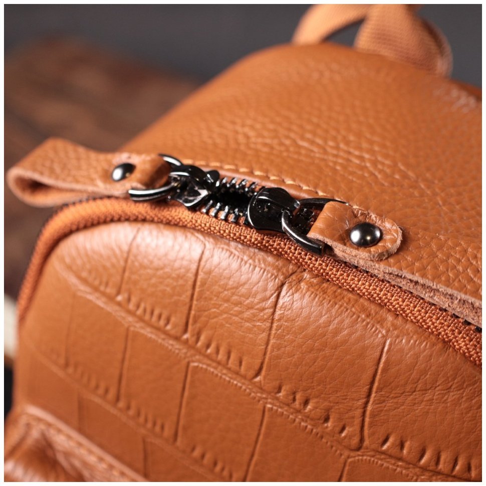 Жіночий шкіряний рюкзачок невеликого розміру в коричневому кольорі Vintage 2422433