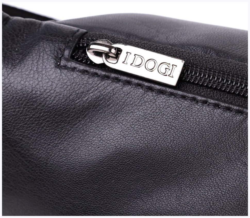 Городская мужская сумка бананка из гладкой кожи черного цвета Tony Perotti 108369 фото №5 Городская мужская сумка бананка из гладкой кожи черного цвета Tony Perotti 108369 modnotak фото №5