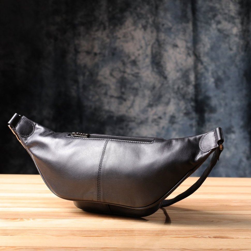 Городская мужская сумка бананка из гладкой кожи черного цвета Tony Perotti 108369 фото №10 Городская мужская сумка бананка из гладкой кожи черного цвета Tony Perotti 108369 modnotak фото №10