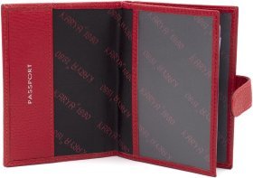 Кожаная обложка для документов в красном цвете с хлястиком на кнопке KARYA 69769 