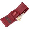 Маленький красный кошелек с фактурой под рептилию Tony Bellucci (10539) - 6