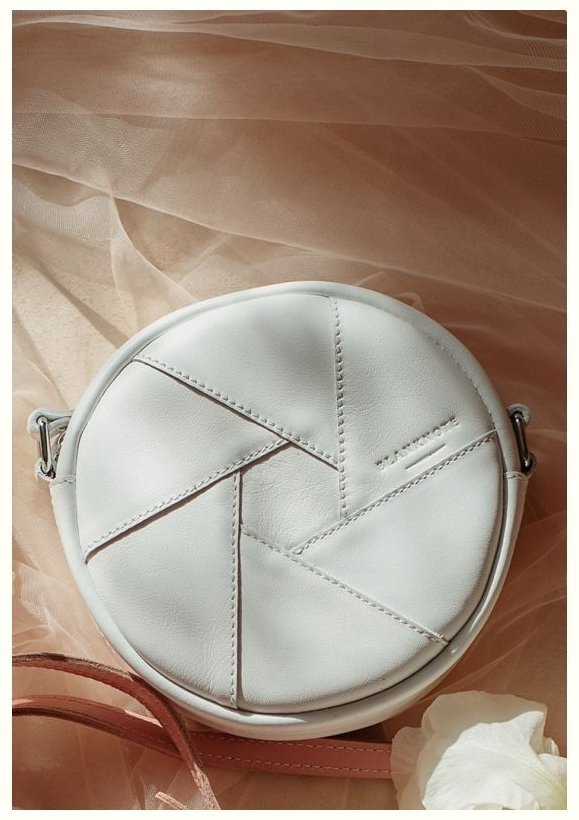Кругла жіноча сумка-кроссбоді із натуральної шкіри білого кольору BlankNote Бон-Бон 78870