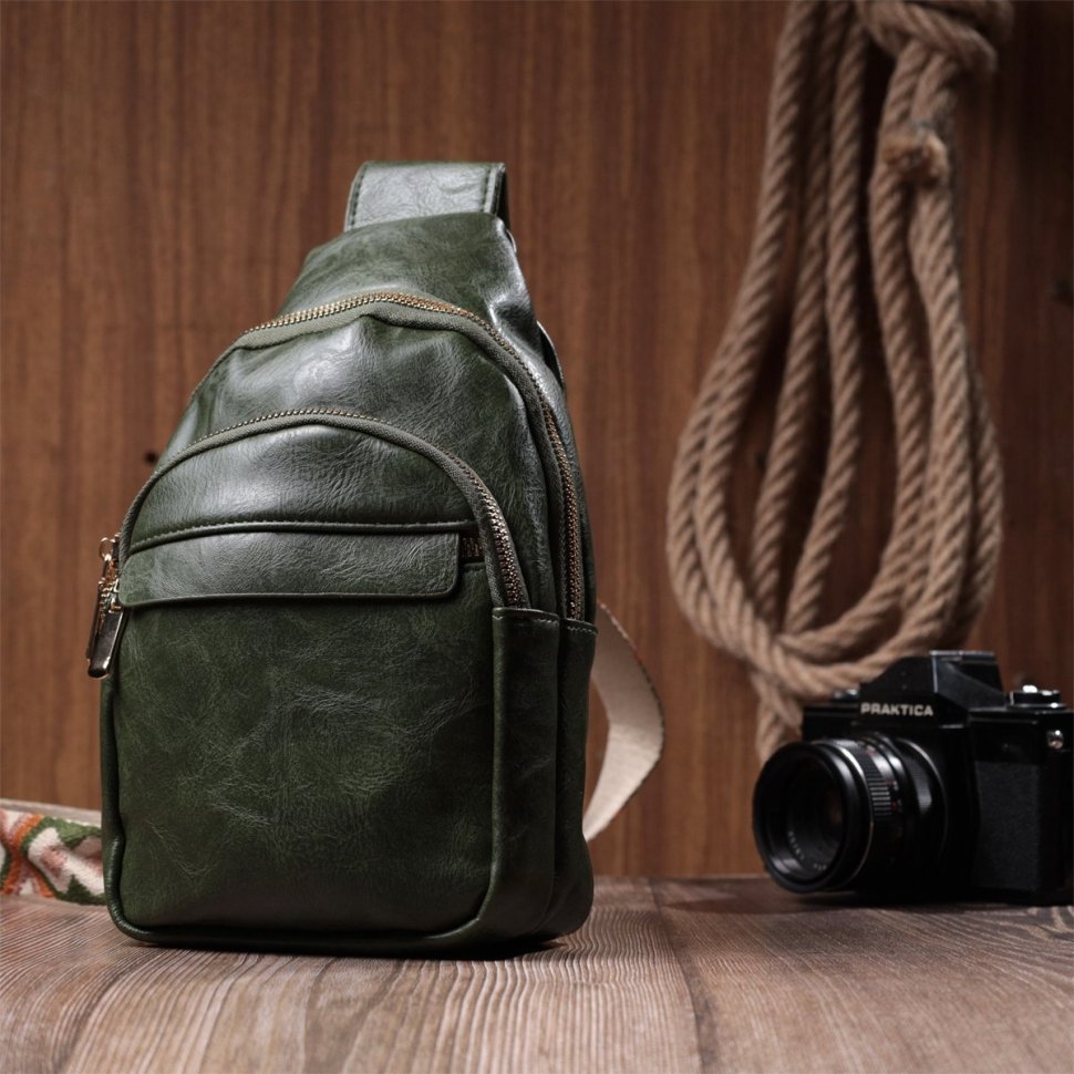 Компактная женская слинг-сумка из гладкой экокожи с этническим ремешком Vintage 22771 Зеленая modnotak фото №10