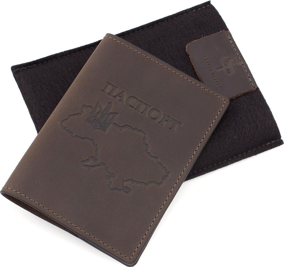 Темно-коричневая обложка для паспорта из винтажной кожи с картой Украины - Grande Pelle (21954)