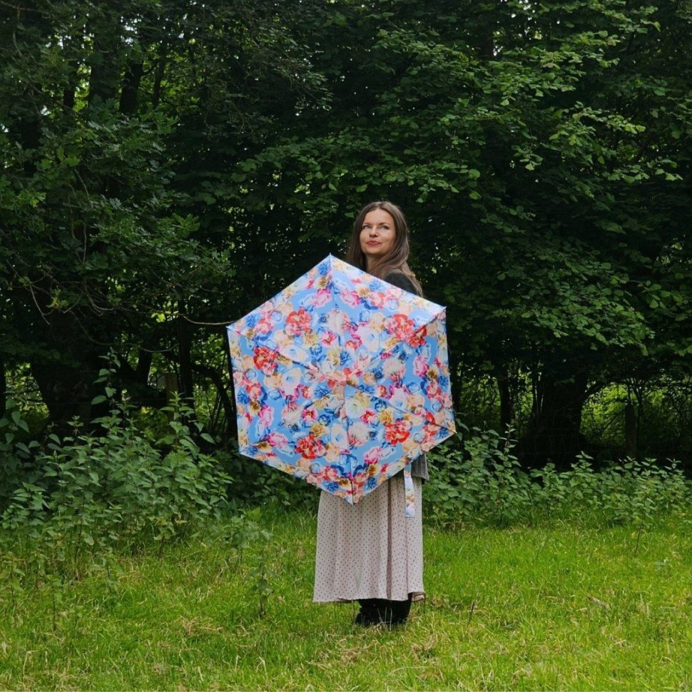 Женский складной механический зонт Fulton Pretty Peony (Голубой цвет с принтом цветов) 94371 modnotak фото №4