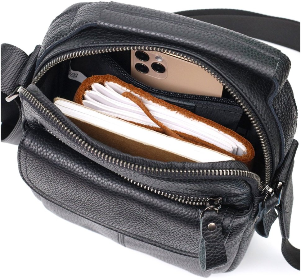 Небольшая мужская сумка-барсетка из натуральной кожи флотар черного цвета Vintage 2422148