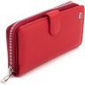 Великий жіночий шкіряний гаманець червоного кольору ST Leather 1767371 - 12