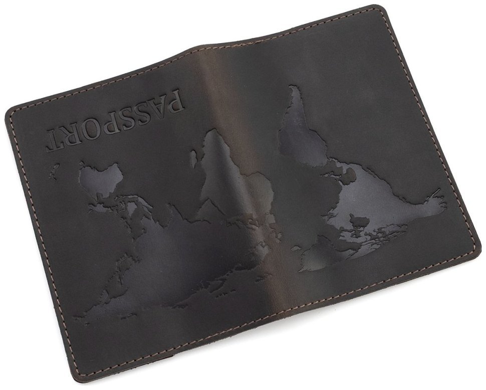 Обкладинка шкіряна на паспорт з тисненням карти Leather Collection 97771 темно-коричневий фото №4 Обкладинка шкіряна на паспорт з тисненням карти Leather Collection 97771 темно-коричневий modnotak фото №4