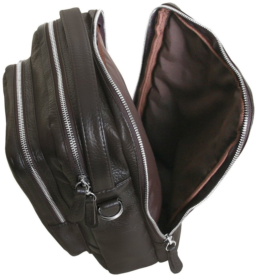 Чоловіча барсетка з ручкою для носіння із фактурної шкіри на 3 відділення коричневого кольору Vip Collection 102372 фото №5 Чоловіча барсетка з ручкою для носіння із фактурної шкіри на 3 відділення коричневого кольору Vip Collection 102372 modnotak фото №5