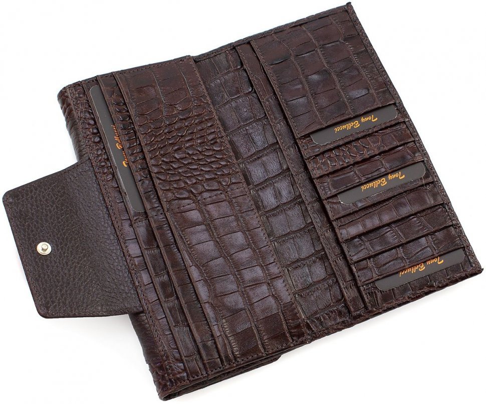 Темно-коричневий жіночий великий гаманець зі шкіри з фактурою під крокодила Tony Bellucci (10888)