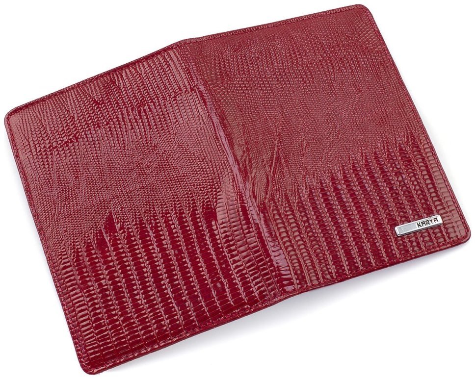 Червона жіноча обкладинка для паспорта з лакової шкіри під змію KARYA 69772