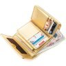 Вертикальний жіночий гаманець зі шкіри ската золотого кольору STINGRAY LEATHER (024-18639) - 4