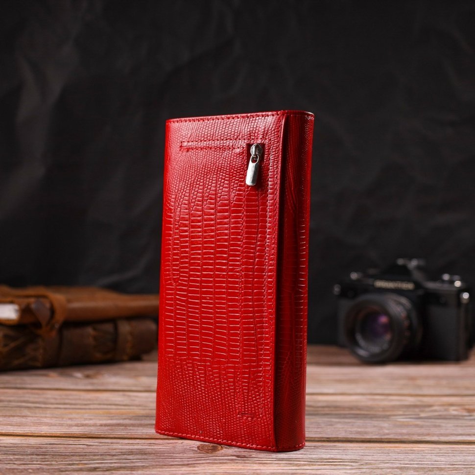 Вместительный женский кошелек красного цвета из натуральной кожи с тиснением CANPELLINI (2421709)