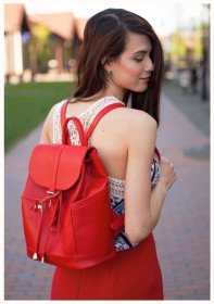 Червоний жіночий рюкзак з натуральної шкіри на клямці BlankNote Олсен (12832)