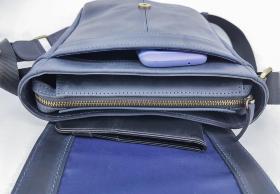 Стильная мужская сумка планшет синего цвета с рыжими вставками VATTO (11815) - 2