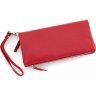 Кожаный женский кошелек-клатч красного цвета с ремешком на запястье ST Leather (15412) - 4
