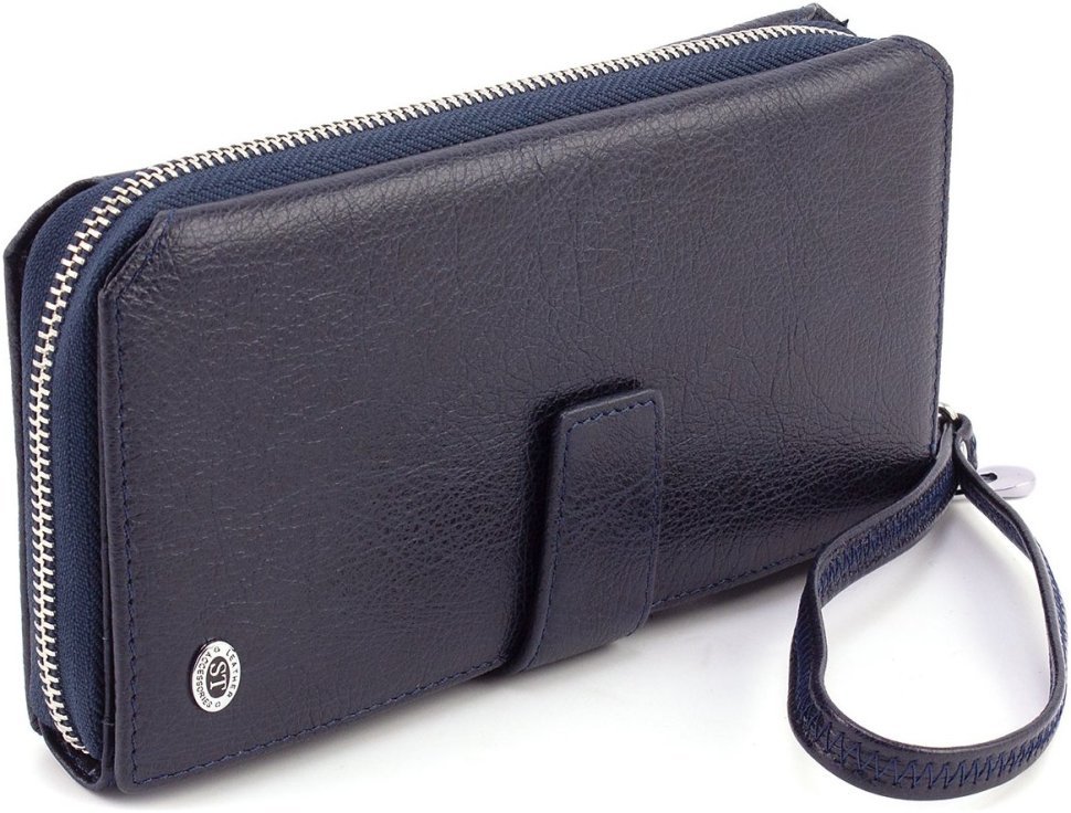 Темно-синій гаманець-клатч із натуральної шкіри із кистьовим ремінцем ST Leather 1767374