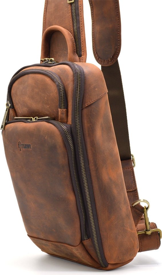 Кожаный винтажный рюкзак-слинг на одно плечо коричневого цвета TARWA (21661)