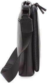 Кожаная мужская сумка-планшет вертикального формата в черном цвете ST Leather (15477)