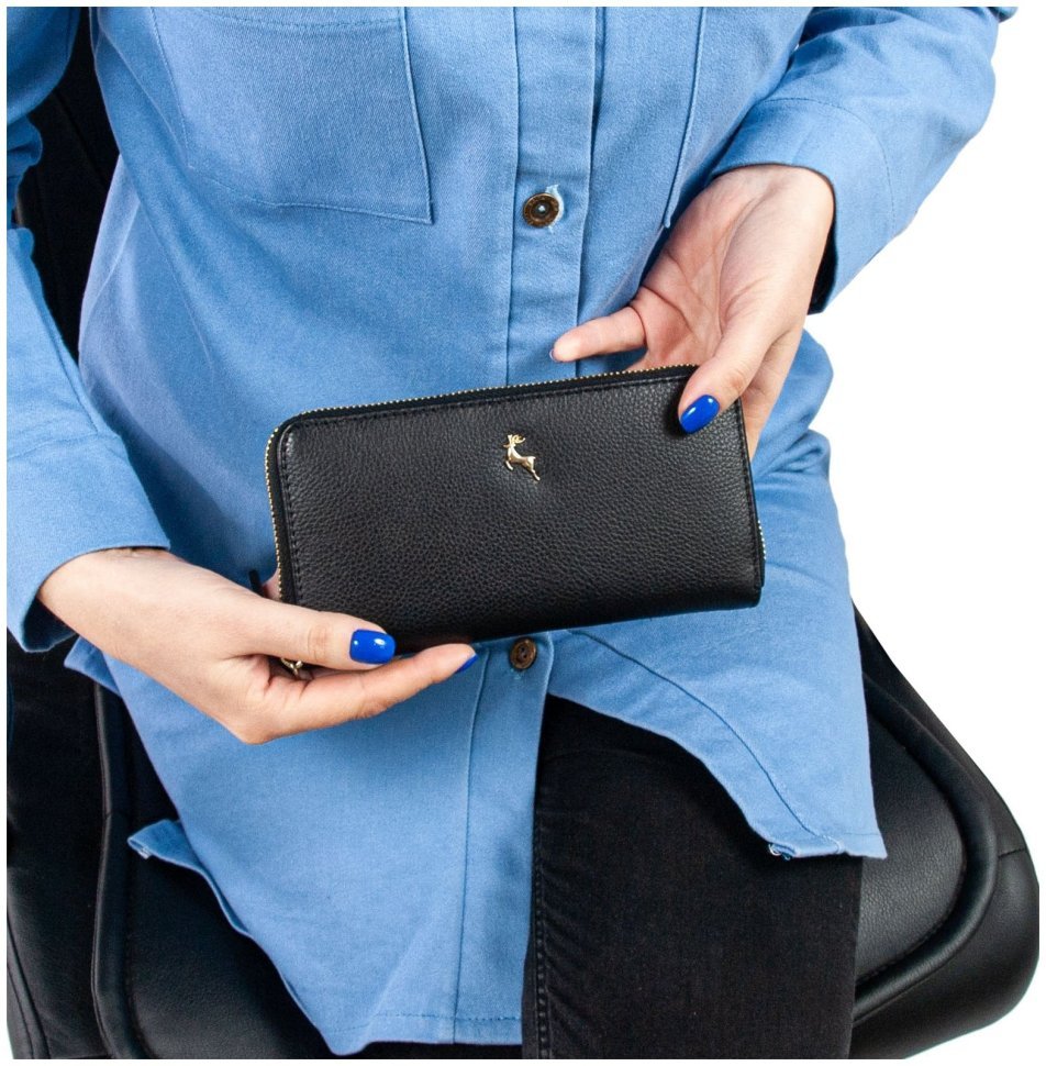 Вместительный женский кошелек из натуральной фактурной кожи с RFID-хащитой Ashwood J51 94175 черного цвета фото №9 Вместительный женский кошелек из натуральной фактурной кожи с RFID-хащитой Ashwood J51 94175 черного цвета modnotak фото №9