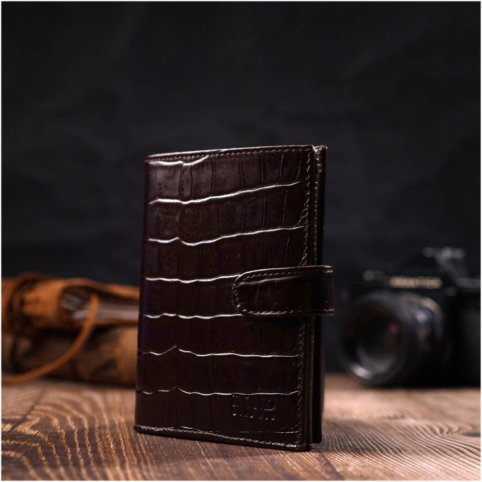 Коричневий чоловічий гаманець середнього розміру з натуральної шкіри з тисненням під крокодила BOND (2422058)
