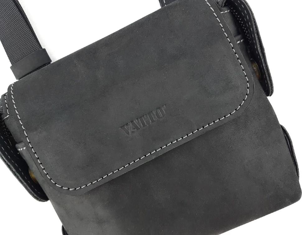 Вінтажна чоловіча наплечная сумка чорного кольору з клапаном VATTO (11717)
