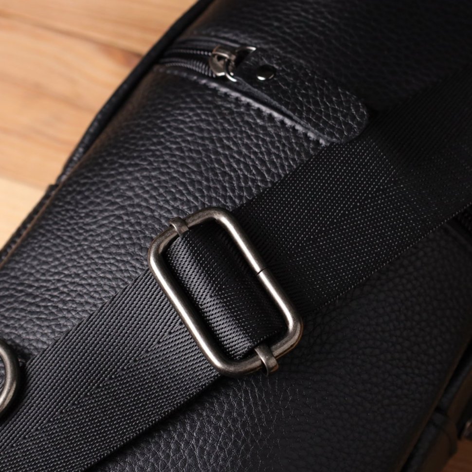 Повседневная вместительная мужская слинг-сумка из фактурной кожи черного цвета Vintage 98175 фото №10 Повседневная вместительная мужская слинг-сумка из фактурной кожи черного цвета Vintage 98175 modnotak фото №10