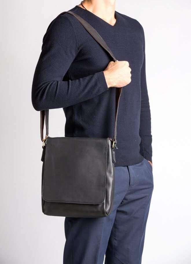 Кожаная мужская сумка-мессенджер черного цвета в стиле винтаж через плечо Tiding Bag (15822)
