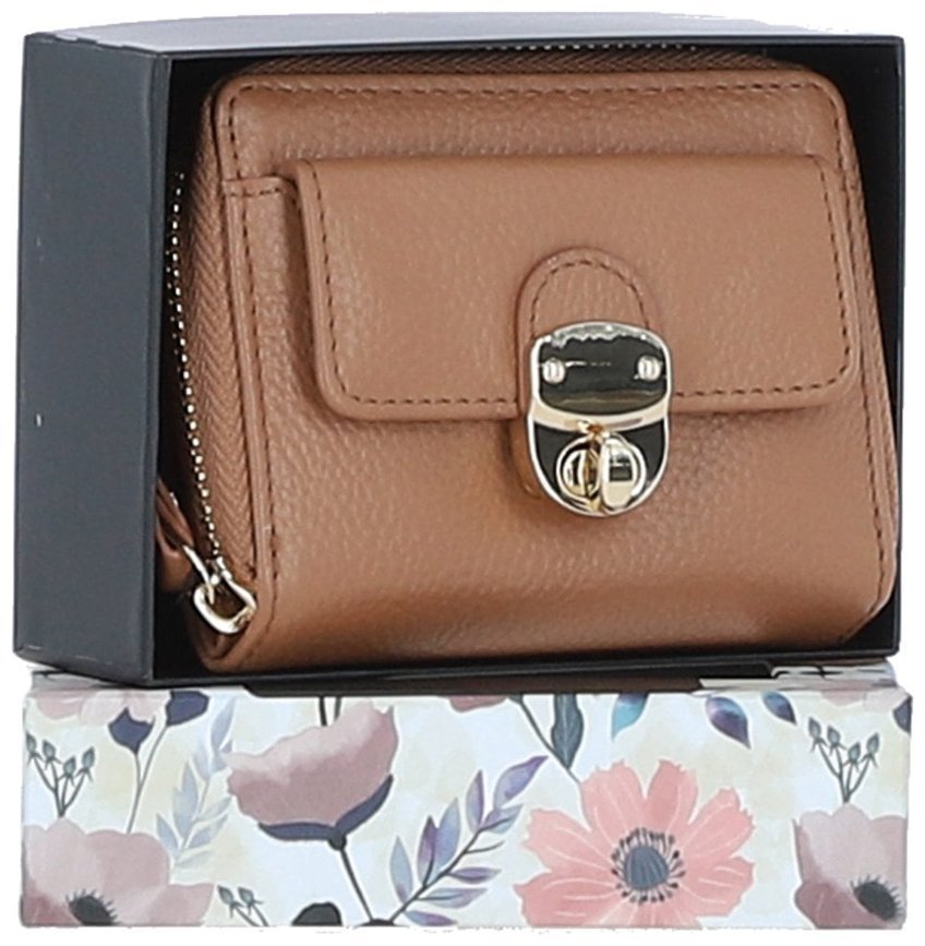 Кожаный женский кошелек на молнии с монетницей Ashwood Y50 коричневого цвета 95476 фото №4 Кожаный женский кошелек на молнии с монетницей Ashwood Y50 коричневого цвета 95476 modnotak фото №4