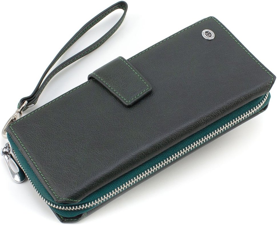 Зелений жіночий гаманець-клатч із натуральної шкіри з кистьовим ремінцем ST Leather 1767376